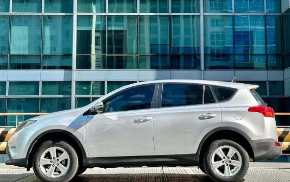 2014 Toyota RAV4 in Makati, Metro Manila-10