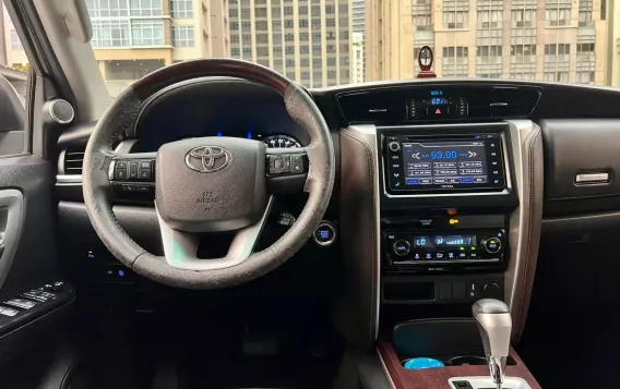 2016 Toyota Fortuner  2.4 V Diesel 4x2 AT in Makati, Metro Manila-14