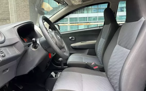 2017 Toyota Wigo  1.0 G AT in Makati, Metro Manila-11