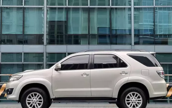 2014 Toyota Fortuner  2.4 V Diesel 4x2 AT in Makati, Metro Manila-2