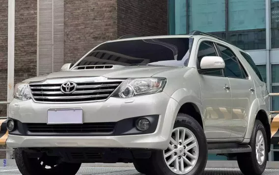 2014 Toyota Fortuner  2.4 V Diesel 4x2 AT in Makati, Metro Manila-3