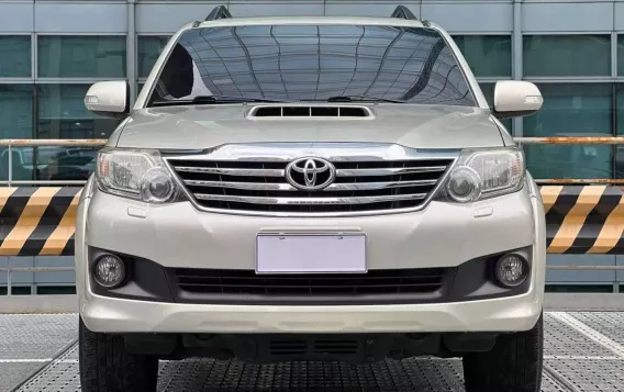 2014 Toyota Fortuner  2.4 V Diesel 4x2 AT in Makati, Metro Manila-8