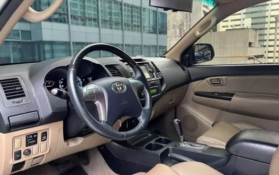 2014 Toyota Fortuner  2.4 V Diesel 4x2 AT in Makati, Metro Manila-15