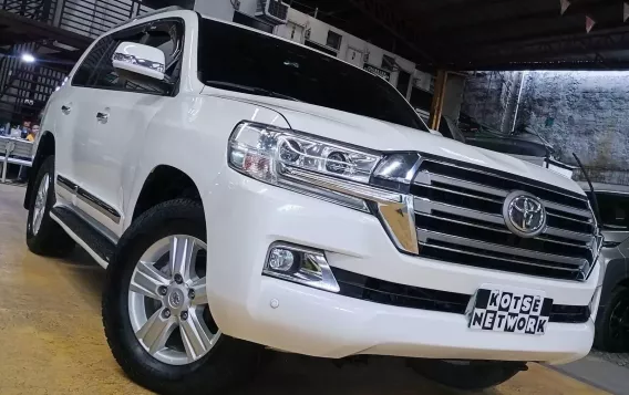 2014 Toyota Land Cruiser Premium 4.5 4x4 White Pearl AT in Quezon City, Metro Manila-2