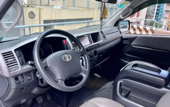 2011 Toyota Grandia in Makati, Metro Manila-12