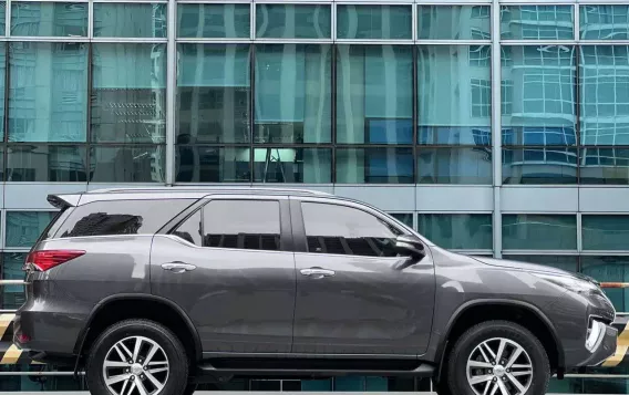 2017 Toyota Fortuner in Makati, Metro Manila-5