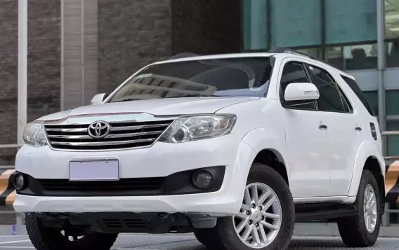 2014 Toyota Fortuner 2.4 G Gasoline 4x2 AT in Makati, Metro Manila-2