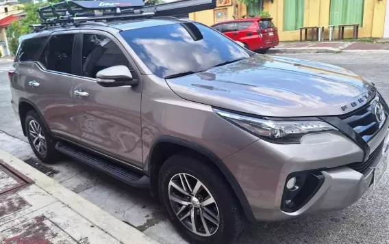 2017 Toyota Fortuner  2.4 V Diesel 4x2 AT in Mandaluyong, Metro Manila-3