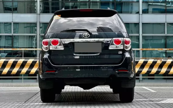 2014 Toyota Fortuner  2.4 G Diesel 4x2 AT in Makati, Metro Manila-5