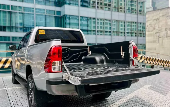 2021 Toyota Hilux in Makati, Metro Manila-6