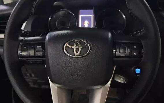 2016 Toyota Fortuner  2.4 V Diesel 4x2 AT in Quezon City, Metro Manila-5