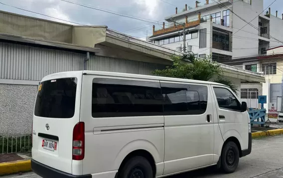 2023 Toyota Hiace  Commuter 3.0 M/T in Quezon City, Metro Manila-5