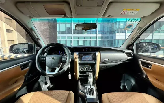 2017 Toyota Fortuner  2.4 G Diesel 4x2 AT in Makati, Metro Manila-17