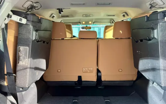 2017 Toyota Fortuner  2.4 G Diesel 4x2 AT in Makati, Metro Manila-15