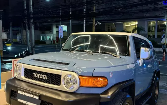 2015 Toyota FJ Cruiser  4.0L V6 in Manila, Metro Manila