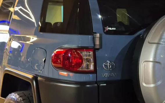 2015 Toyota FJ Cruiser  4.0L V6 in Manila, Metro Manila-3