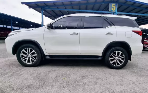 2018 Toyota Fortuner  2.8 V Diesel 4x4 AT in Pasay, Metro Manila-3