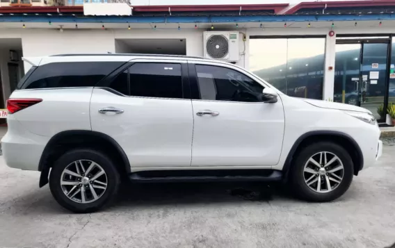 2018 Toyota Fortuner  2.8 V Diesel 4x4 AT in Pasay, Metro Manila-4