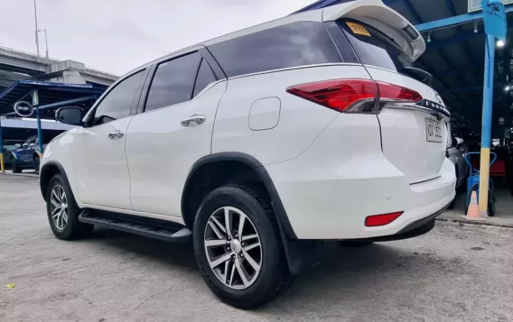 2018 Toyota Fortuner  2.8 V Diesel 4x4 AT in Pasay, Metro Manila-6