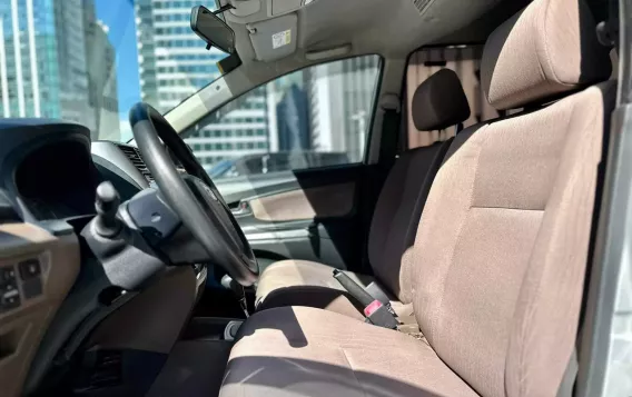 2019 Toyota Avanza  1.5 G AT in Makati, Metro Manila-12