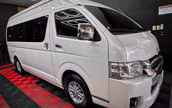 2016 Toyota Hiace  Super Grandia 3.0 LXV A/T in Manila, Metro Manila