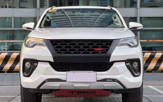 2017 Toyota Fortuner  2.4 V Diesel 4x2 AT in Makati, Metro Manila