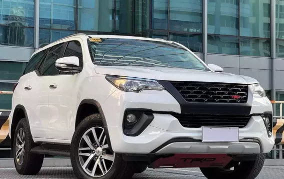 2017 Toyota Fortuner  2.4 V Diesel 4x2 AT in Makati, Metro Manila-1