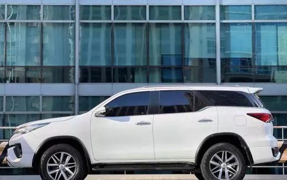 2017 Toyota Fortuner  2.4 V Diesel 4x2 AT in Makati, Metro Manila-6