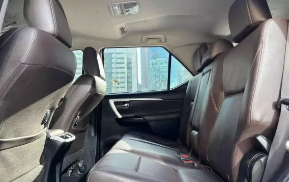 2017 Toyota Fortuner  2.4 V Diesel 4x2 AT in Makati, Metro Manila-15