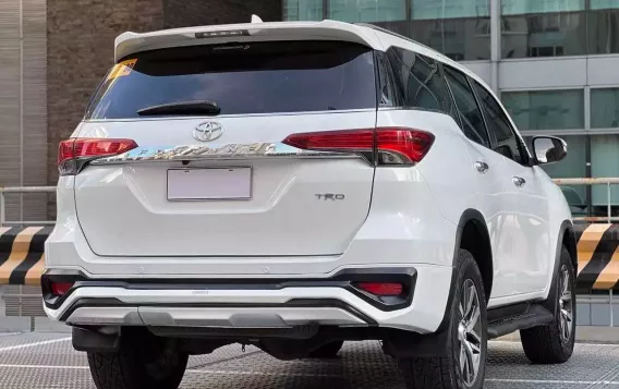 2017 Toyota Fortuner  2.4 V Diesel 4x2 AT in Makati, Metro Manila-6