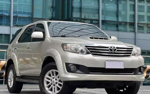 2014 Toyota Fortuner  2.4 V Diesel 4x2 AT in Makati, Metro Manila