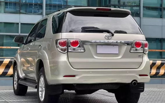 2014 Toyota Fortuner  2.4 V Diesel 4x2 AT in Makati, Metro Manila-7