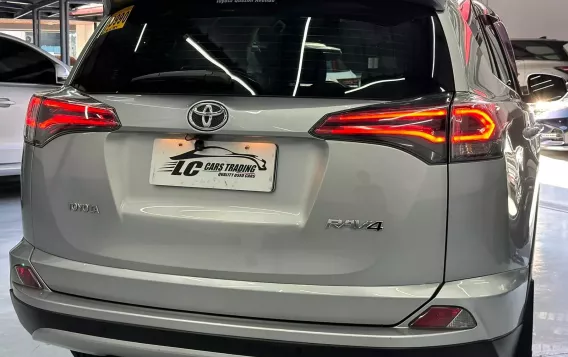 2018 Toyota RAV4 in Parañaque, Metro Manila-3