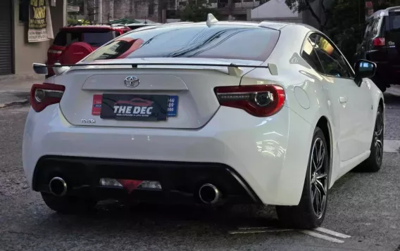 2019 Toyota 86 2.0 White Pearl AT in Manila, Metro Manila-4