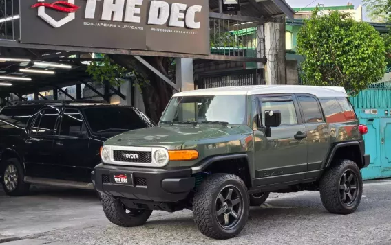 2014 Toyota FJ Cruiser  4.0L V6 in Manila, Metro Manila-1