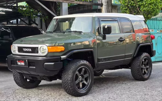 2014 Toyota FJ Cruiser  4.0L V6 in Manila, Metro Manila-2