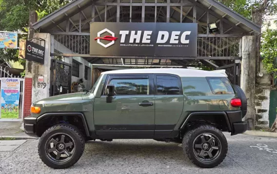 2014 Toyota FJ Cruiser  4.0L V6 in Manila, Metro Manila-9