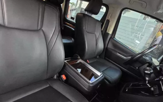 2019 Toyota Hiace Super Grandia Elite 2.8 AT in Manila, Metro Manila-24