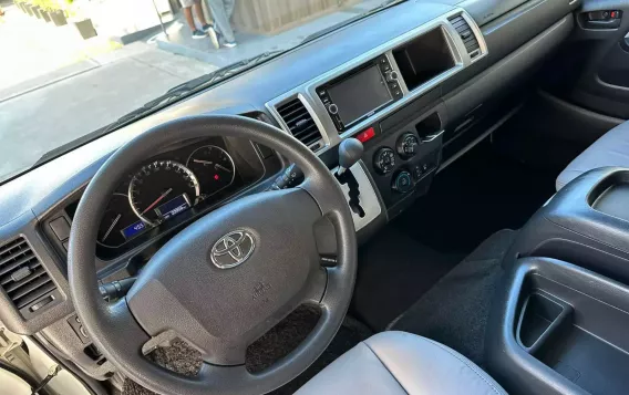 2016 Toyota Hiace  Super Grandia (Leather) 3.0 A/T Monotone in Manila, Metro Manila-11