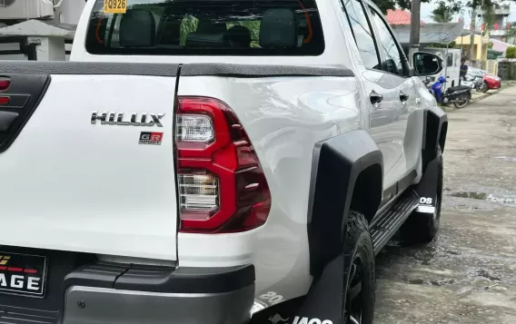 2020 Toyota Hilux Conquest 2.8 4x4 AT in Manila, Metro Manila-12