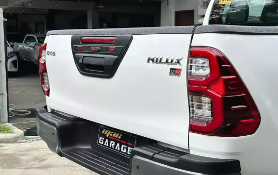 2020 Toyota Hilux Conquest 2.8 4x4 AT in Manila, Metro Manila-13