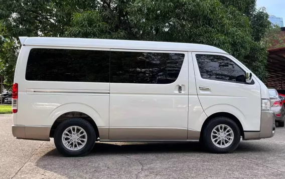 2016 Toyota Hiace  Super Grandia (Leather) 3.0 A/T Monotone in Manila, Metro Manila-4