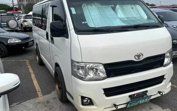 2014 Toyota Hiace in Talisay, Batangas-4