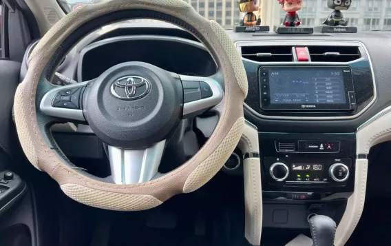 2020 Toyota Rush  1.5 G AT in Makati, Metro Manila-12