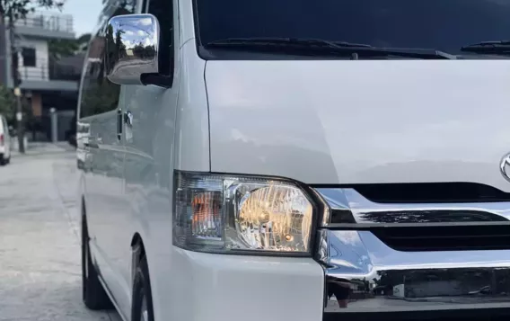 2016 Toyota Hiace  Super Grandia 3.0 LXV A/T in Manila, Metro Manila-10