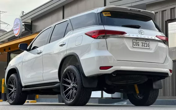 2016 Toyota Fortuner  2.8 V Diesel 4x4 AT in Manila, Metro Manila-4