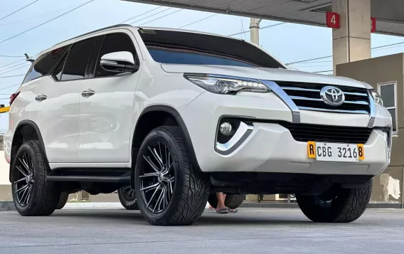 2016 Toyota Fortuner  2.8 V Diesel 4x4 AT in Manila, Metro Manila-5