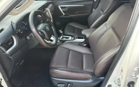 2016 Toyota Fortuner  2.8 V Diesel 4x4 AT in Manila, Metro Manila-7