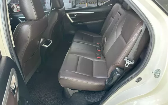 2016 Toyota Fortuner  2.8 V Diesel 4x4 AT in Manila, Metro Manila-11