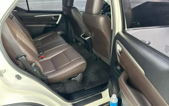 2016 Toyota Fortuner  2.8 V Diesel 4x4 AT in Manila, Metro Manila-15